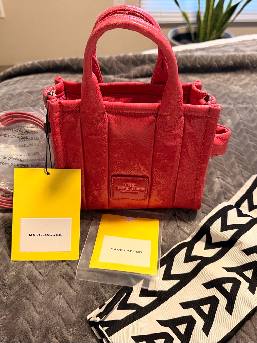 Marc Jacobs Mini Tote Bag in Magenta Leather